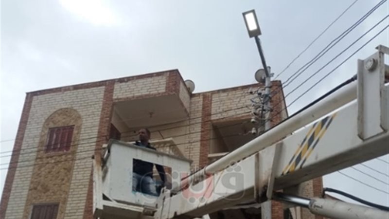 صيانة أعمدة الكهرباء