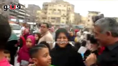 بالفيديو.. محافظ الغربية يتعرض لموقف محرج بعد أداء صلاة العيد