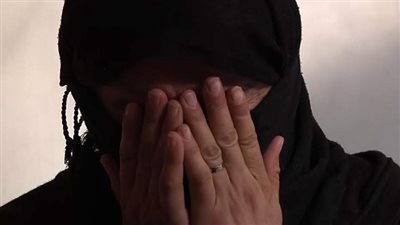 بالصور.. إيزيدية تكشف فضائح جديدة عن استعباد «داعش» لها جنسيا