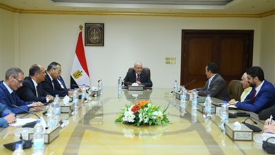 تفاصيل لقاء العصار بإحدى الشركات الأمريكية للتعاون في نظم المعلومات