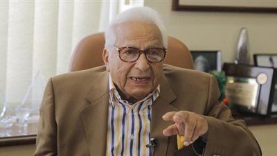 اليوم.. الدكتور أحمد عكاشة ضيف الصالون الثقافي بالقومي للبحوث