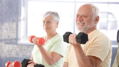 لكل سن رياضة من الكورة إلى الطاولة