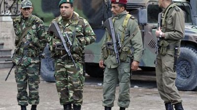 الجزائر تزود تونس بأسلحة ومعدات عسكرية لمكافحة الإرهاب