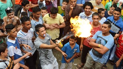 شباب الوراق يحتفلون بالعيد على أنغام