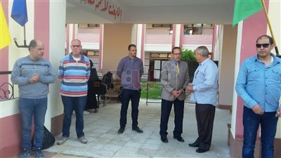 محافظ شمال سيناء يتفقد مدارس العريش