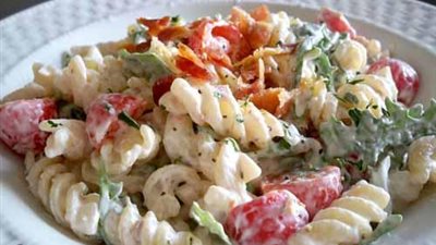 طريقة إعداد سلطة المكرونة بالخضراوات والمايونيز