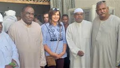 وزيرة الهجرة تقضي يومًا في بيت نوبي مع أبناء الجالية المصرية بفرنسا