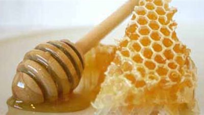 العسل الأبيض لتحلية العصائر أفضل من السكر