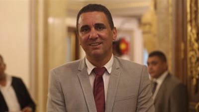 برلماني يطالب الحكومة بصرف الرواتب المتأخرة للعمالة المؤقتة