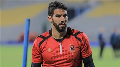 تدريبات قوية لحراس الأهلي بمران الفريق