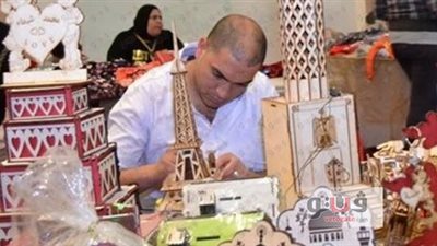 بالصور.. «بيوت الخشب وبرج إيفل» إبداعات الأنامل الذهبية لشباب دمياط