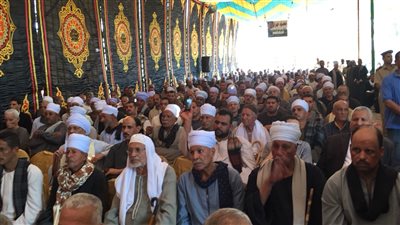 أمن سوهاج ينهي خصومة ثأرية بين عائلتين حقنا للدماء