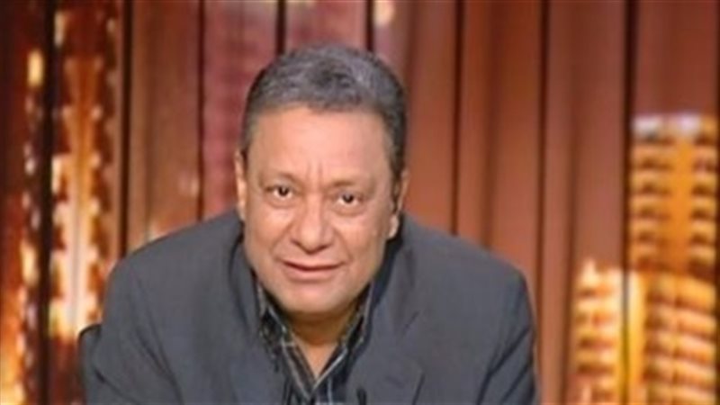 الكاتب الصحفي كرم