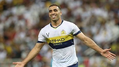 حمد الله يقود النصر للفوز على الهلال 1/2 في قمة الدوري السعودي