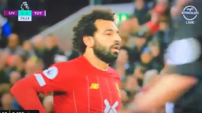 محمد صلاح يقود ليفربول لفوز ثمين على توتنهام ويبتعد بالصدارة