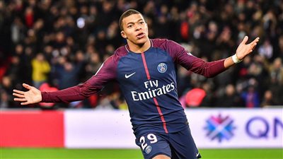 بيريز يسعى لتفادي خطأ الماضي بضم مبابي لريـال مدريد