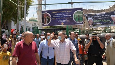 حياة كريمة.. محافظ أسيوط يتفقد مجمع الخدمات الحكومية بقرية الزرابي 