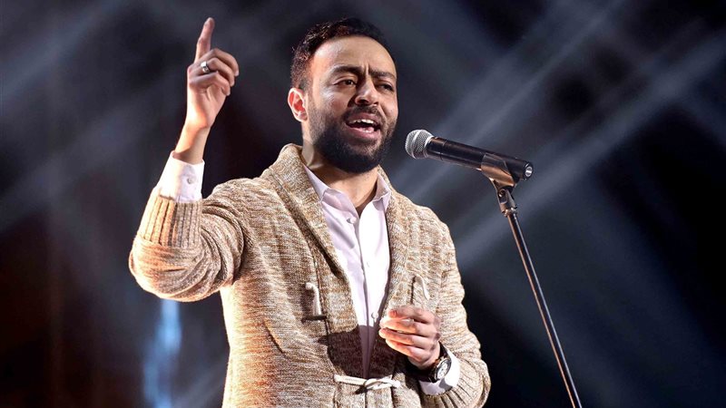الفنان تامر عاشور