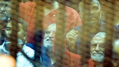 قيادات الإخوان بالسجون يرفضون الاستماع لخطبة العيد