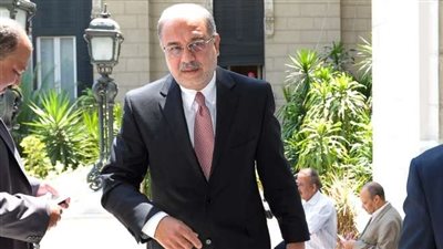 البترول تسعى لاقتراض 1.5 مليار دولار لسداد مستحقات للشركات الأجنبية