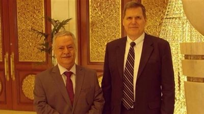 السفير الأمريكي يعلن اعتزام واشنطن فتح سفارتها في عدن