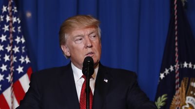 انتقادات واسعة حول اقتراح ترامب بإدارة شركات أمريكية للنفط السوري