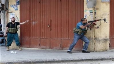 اشتباكات في طرابلس واعتداء على عائلات بنهر البارد بشمال لبنان