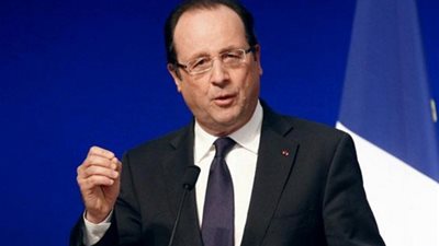 هولاند يتهم لوبان بالتمويه حول رغبتها بإخراج فرنسا من اليورو