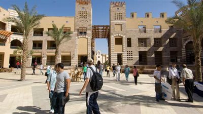 الجامعة الأمريكية بالقاهرة تقدم مسرحية «طرطوف» لموليير
