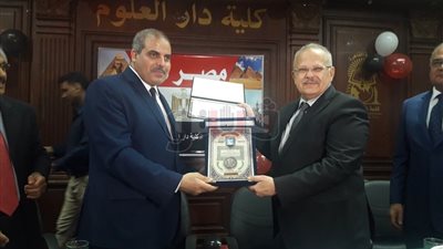 جامعة القاهرة تكرم المحرصاوي وسلمان (صور)
