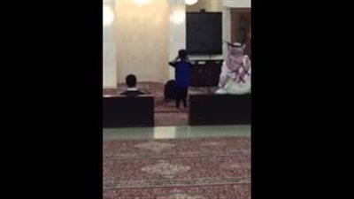 بالفيديو.. طفل مصاب بفشل كلوي يشعل مواقع التواصل