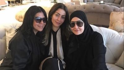 4 أخطاء لغادة عبدالرازق أغضبت جمهورها خلال رحلة العمرة