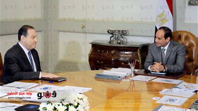 يوم رئاسي ساخن.. «السيسي» يتابع الأوضاع في غزة.. ويلتقي وزير خارجية الصين لبحث الشراكة بين البلدين.. يطالب وزير التموين بتوفير السلع للمواطنين.. ويستقبل رئيس «بلومبرج» لتنفيذ ثلاثة