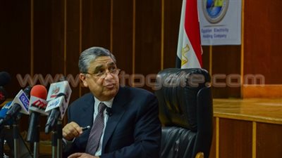 وزير الكهرباء: لا انقطاعات في التيار الصيف القادم