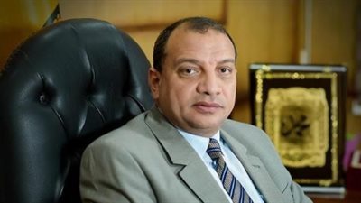 رئيس جامعة بني سويف: تطبيق الحد الأدنى للأجور أول نوفمبر