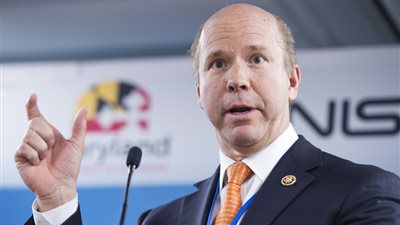 «القط والفار» الديمقراطي جون ديلاني يعلن ترشحه لرئاسة أمريكا