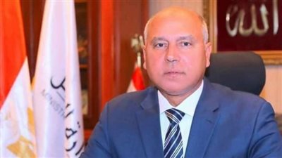 وزير النقل يشدد على سرعة التحقيق في حادث قطار شابين