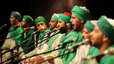 «الحضرة» تغرد بالإنشاد الديني في رحاب عشاقها بالساقية (صور)