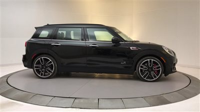 جمارك السيارة «مينى كلوبمان» الواردة من الكويت