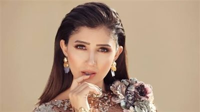 مي عمر تتعاقد على البطولة المطلقة الأولى لها في الدراما