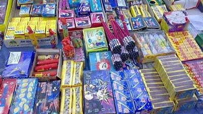 انتشار ظاهرة الألعاب النارية.. الصين أول من صنعها.. تستخدم في المناسبات والأعياد.. تسبب إزعاجا وفزعا للآمنين.. الإرهابيون يستخدمون المواد الكيميائية بها لتصنيع المتفجرات.. ومطالبات بحظر تداولها