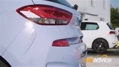 هيونداي تشارك في سباق تسارع السيارات الرياضية (فيديو)