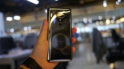 إتش تي سي تطلق هاتفها الجديد Exodus 1s