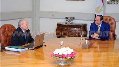 «السيسي» يكلف «العصار» بالانتهاء من تطوير مكاتب البريد