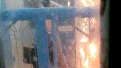 سجناء يحطمون سجنا ويشعلون النيران فيه (فيديو وصور)