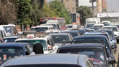 زحام مروري بمحور الثورة بسبب استمرار أعمال الصيانة