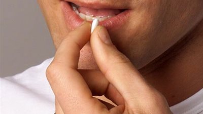 طالب يتناول مادة سامة في ظروف غامضة بطوخ