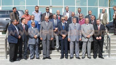 بالصور.. خالد فهمي يبحث الملفات البيئية مع محافظ السويس