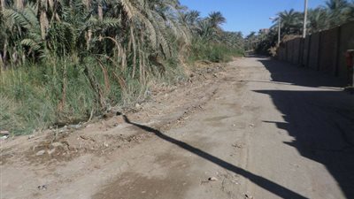 تغطية مصرف درب الطيارة بتكلفة 500 ألف جنيه بالخارجة