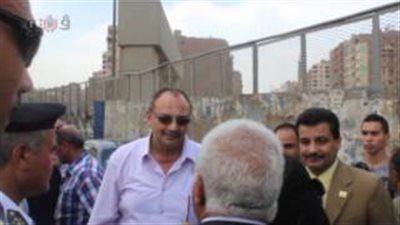 بالفيديو.. منتقبة تطالب محافظ القاهرة بوحدة سكنية في المرج